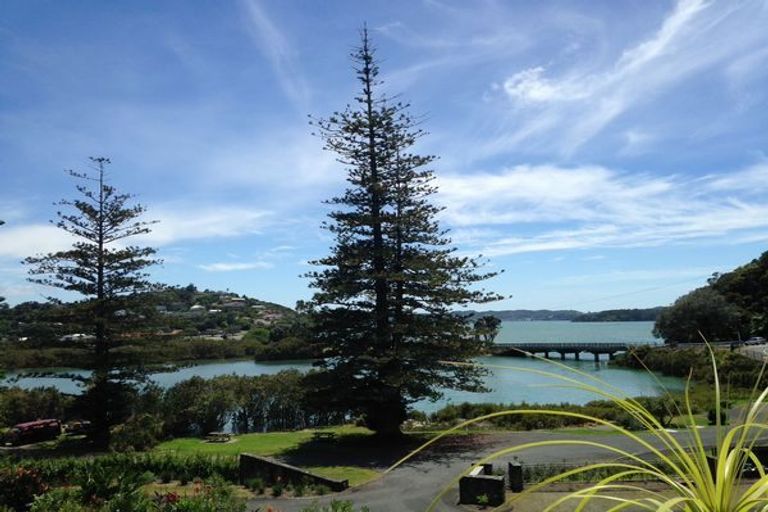 Photo of property in Bridgewater Apartments, 310/7 Te Rangi Cross Road, Paihia, 0200