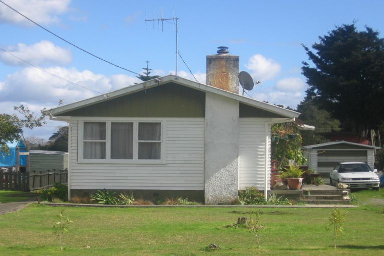 Photo of property in 27 Clark Street, Hikurangi, 0114