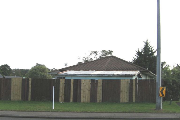 Photo of property in 138 Universal Drive, Henderson, Auckland, 0610