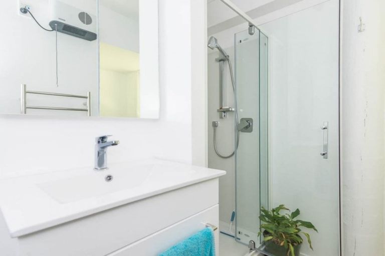 Photo of property in 66 Wirihana Road, Titirangi, Auckland, 0604