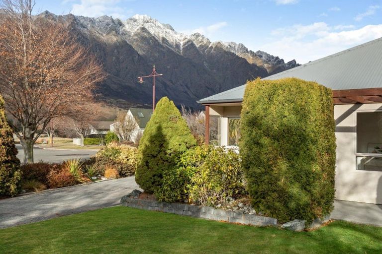 Photo of property in 32 Copper Beech Avenue, Frankton, Queenstown, 9300