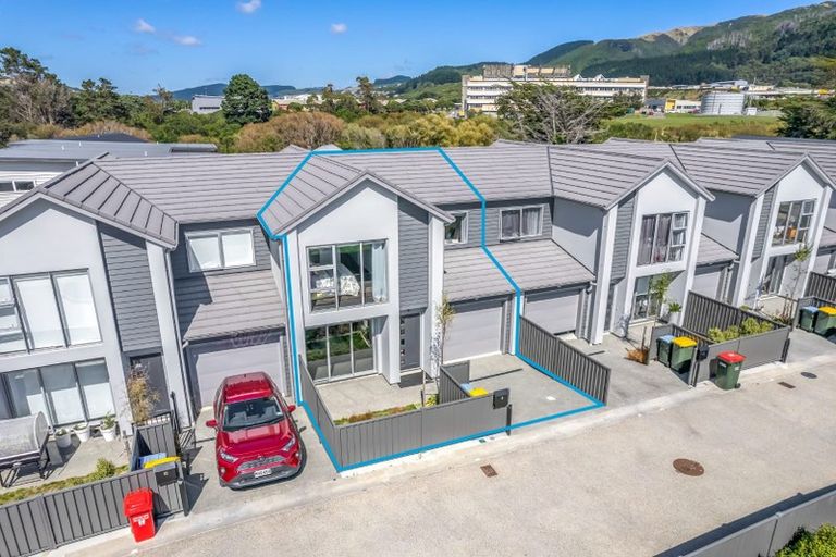 Photo of property in 8 Tieke Lane, Kenepuru, Porirua, 5022
