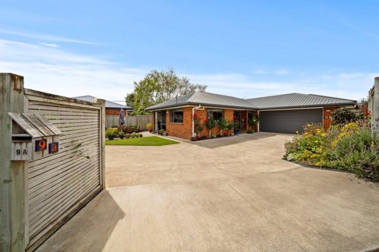 Photo of property in 9a Wilton Street, Westown, New Plymouth, 4310