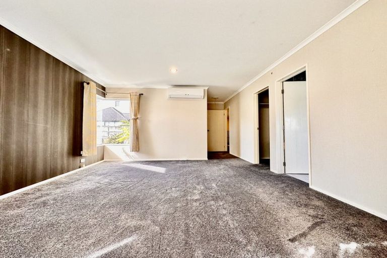 Photo of property in 23 Packspur Drive, Flat Bush, Auckland, 2016