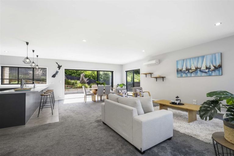 Photo of property in 43 Shrule Place, Huntington, Hamilton, 3210