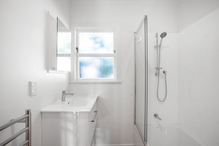 Photo of property in 20 Dale Road, Raumati South, Paraparaumu, 5032