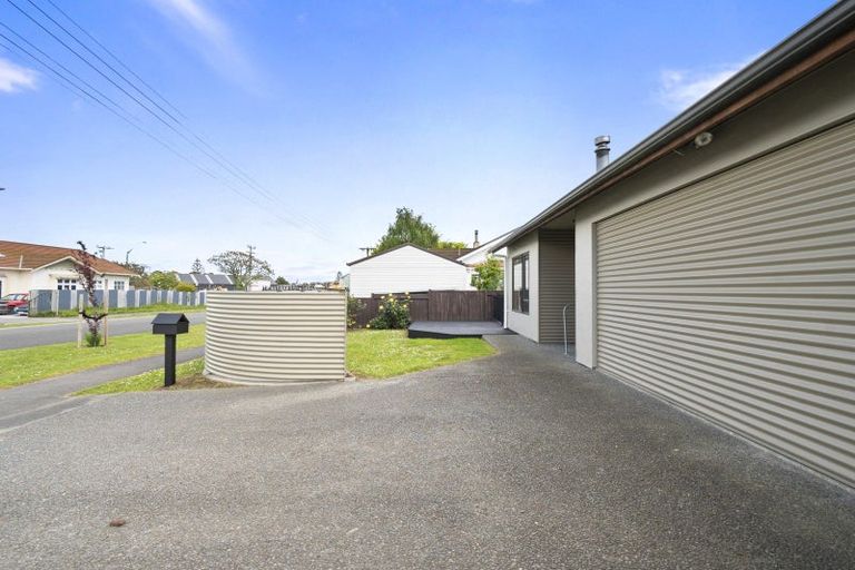 Photo of property in 2a Wellington Street, Feilding, 4702