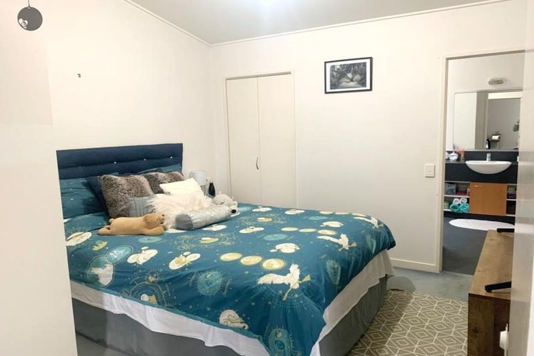 Photo of property in Dixonlane Apartments, 23/7 Feltex Lane, Te Aro, Wellington, 6011