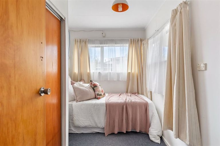 Photo of property in 35 Bucknell Street, Sockburn, Christchurch, 8042