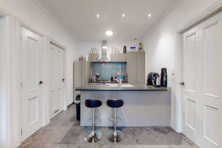 Photo of property in 44 Aurora Terrace, Kelburn, Wellington, 6012