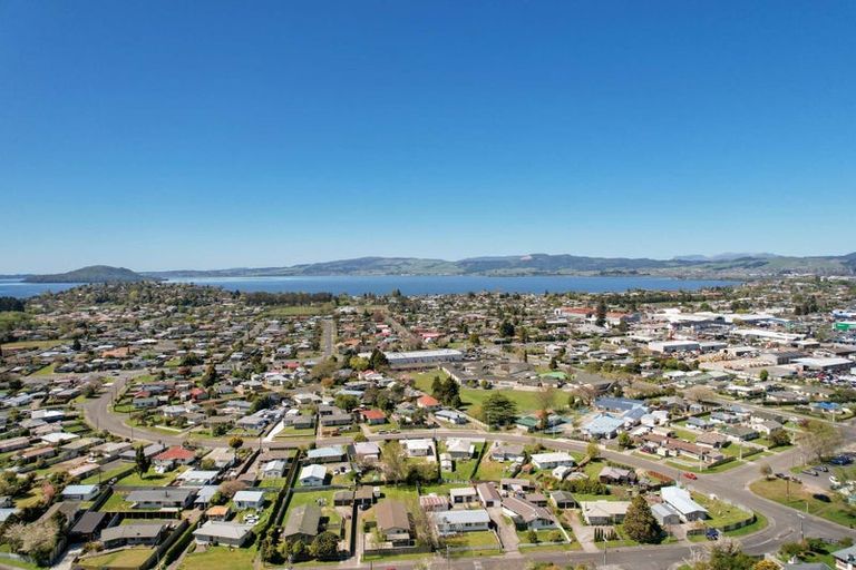 Photo of property in 18 Korimako Street, Selwyn Heights, Rotorua, 3015