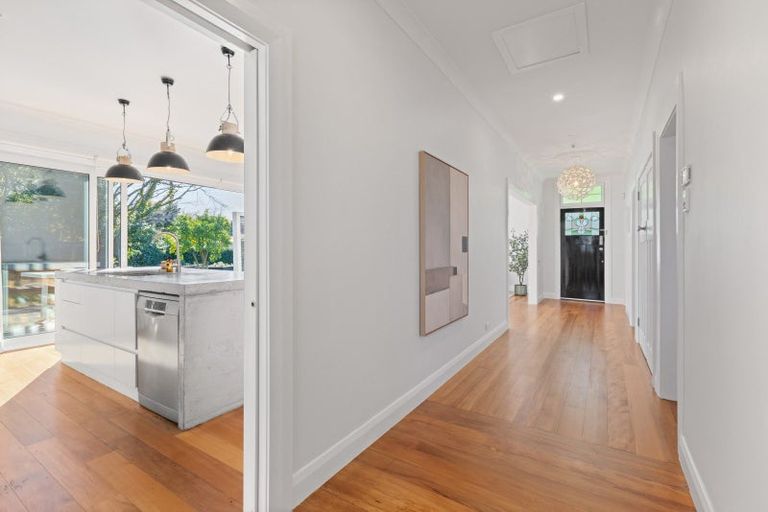 Photo of property in 6 Howick Road, Blenheim, 7201