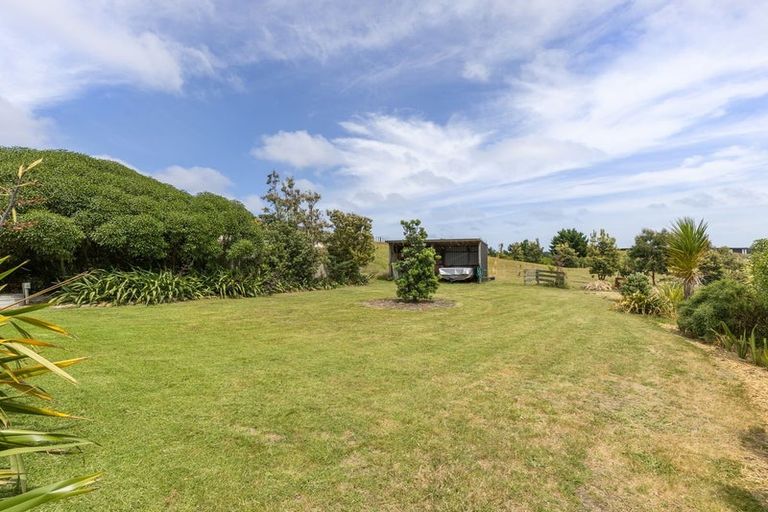 Photo of property in 7 Quail Way, Waitarere, Levin, 5510