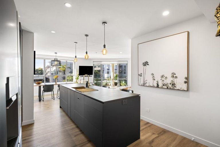 Photo of property in 215/36 Victoria Road, Mount Maunganui, 3116