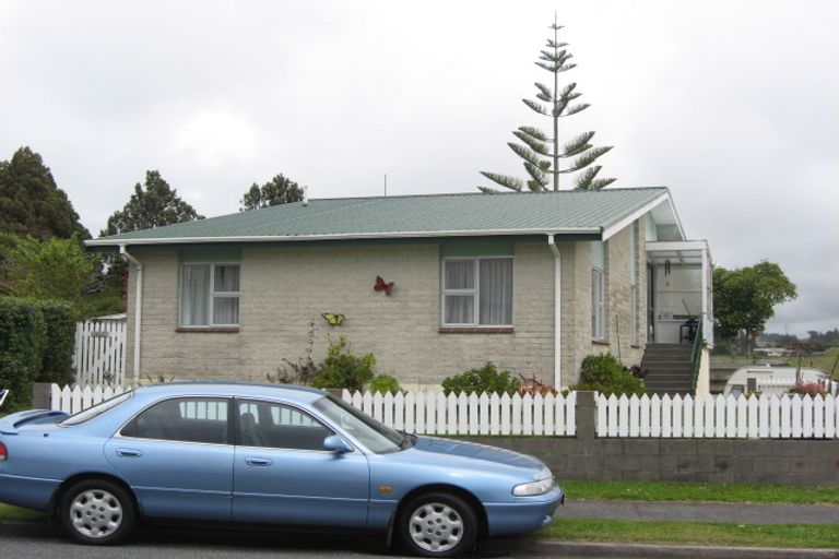 Photo of property in 59d Manu Crescent, Upper Vogeltown, New Plymouth, 4310