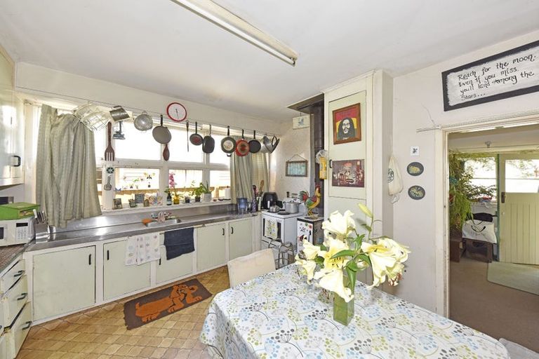 Photo of property in 25 Hargood Street, Woolston, Christchurch, 8062