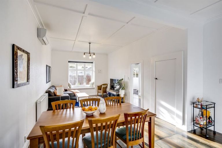 Photo of property in 48 Latham Street, Napier South, Napier, 4110