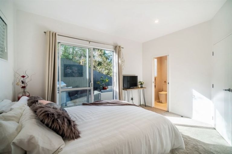 Photo of property in 13a Ensign Place, Hillcrest, Auckland, 0627