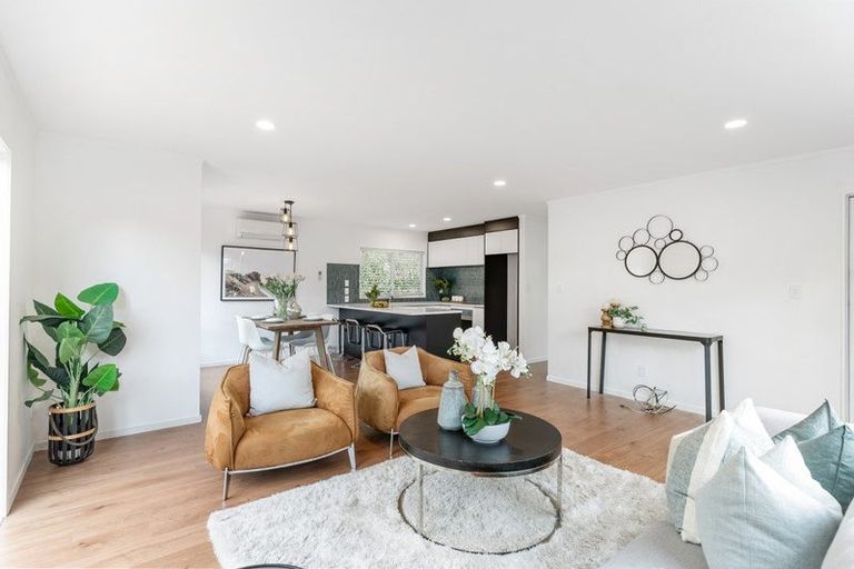 Photo of property in 1/69 Mountbatten Avenue, Hillcrest, Auckland, 0627