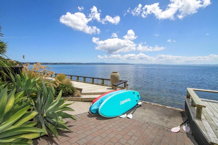 Photo of property in 16a Crispe Road, Clarks Beach, 2122