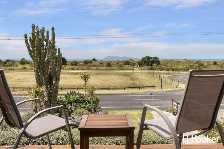 Photo of property in 126 Seaforth Road, Waihi Beach, 3611