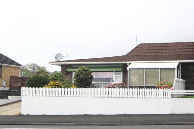 Photo of property in 398 Devon Street East, Strandon, New Plymouth, 4312