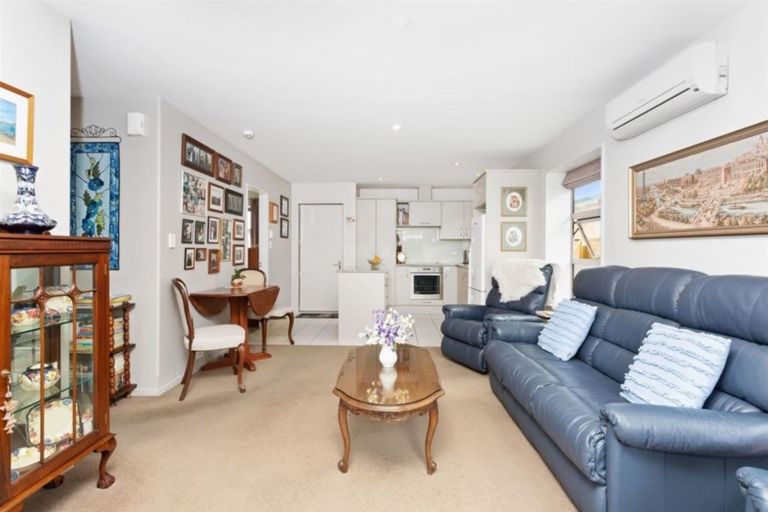 Photo of property in 16/56 Gladson Avenue, Sockburn, Christchurch, 8042