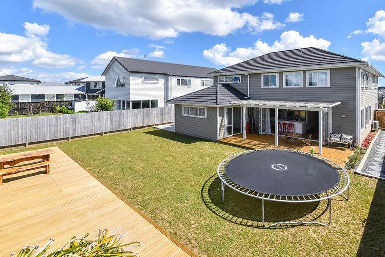 Photo of property in 6 Turua Rise, Karaka, Papakura, 2113