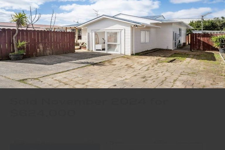 Photo of property in 1/18 Eulogy Place, Randwick Park, Auckland, 2105