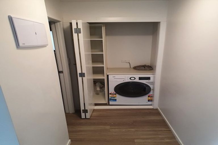 Photo of property in 59 Newhaven Terrace, Mairangi Bay, Auckland, 0630