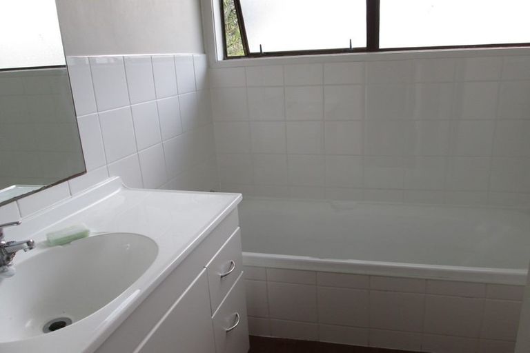 Photo of property in 537 Swanson Road, Ranui, Auckland, 0612