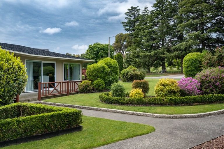 Photo of property in 42 Iona Road, Havelock North, 4130