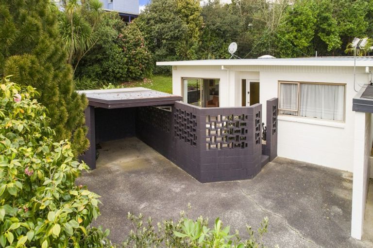 Photo of property in 2/54 Mayfair Crescent, Mairangi Bay, Auckland, 0630