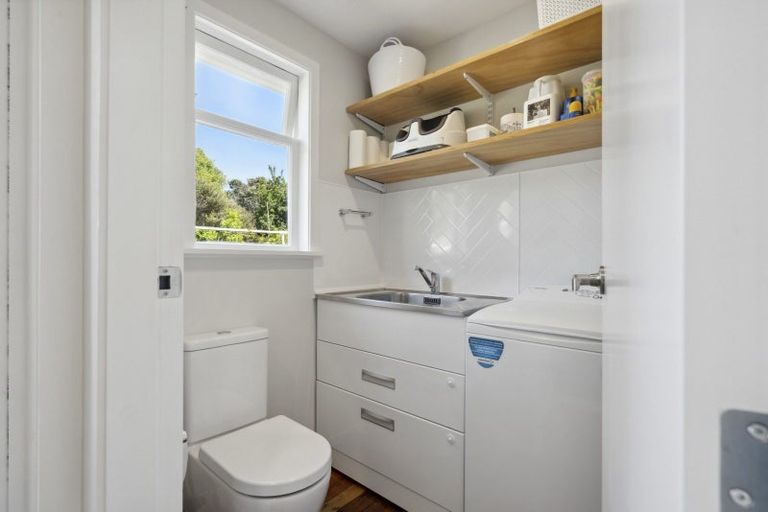 Photo of property in 2 Mascot Street, Tawa, Wellington, 5028