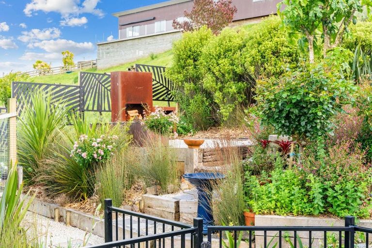 Photo of property in 205 Takahoa Drive, Kaiwaka, 0573