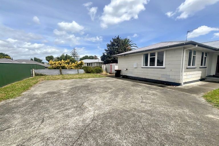 Photo of property in 32 Manawatu Street, Hokowhitu, Palmerston North, 4410