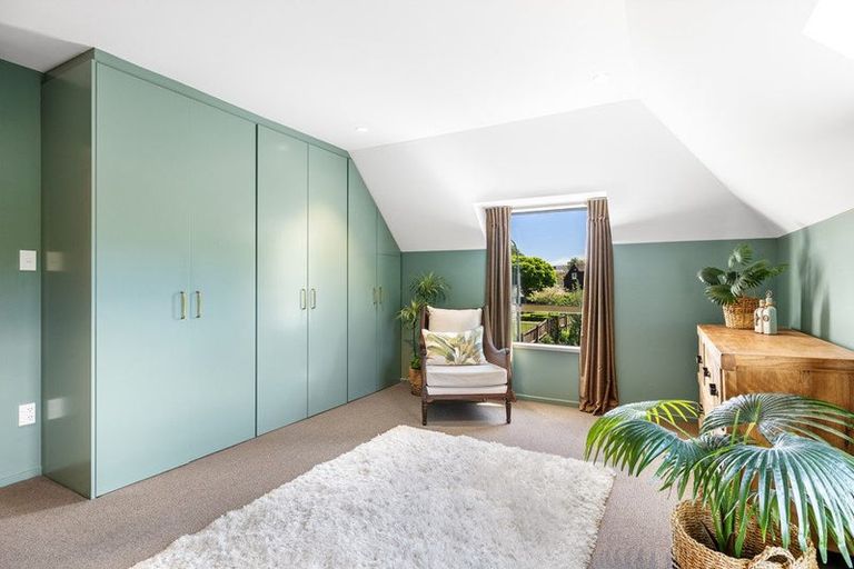 Photo of property in 22a Crosdale Place, Burnside, Christchurch, 8042