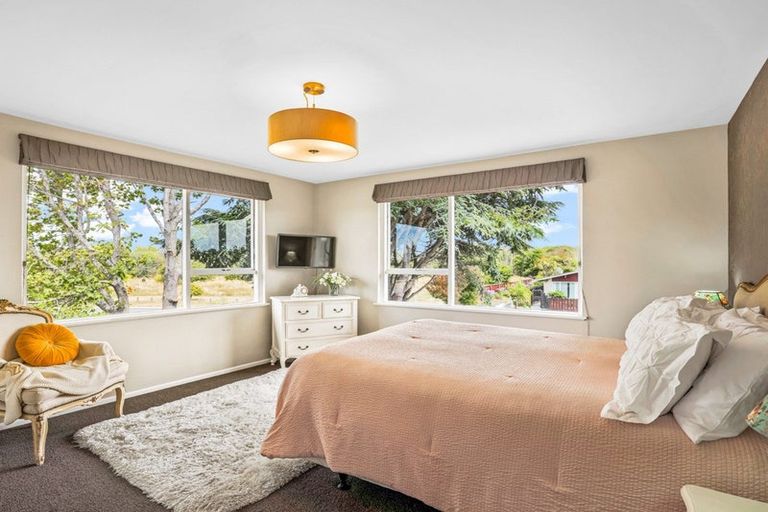 Photo of property in 3 De Ville Place, Burwood, Christchurch, 8061