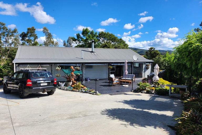 Photo of property in 42 Mcentee Road, Waitakere, Auckland, 0816