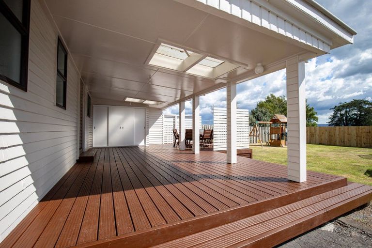 Photo of property in 65 Pipiroa Road, Ngatea, 3503