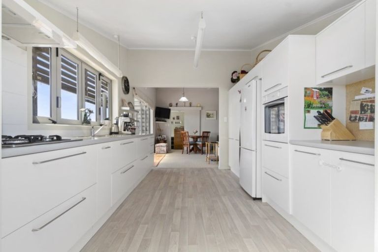 Photo of property in 10 Puriri Avenue, Kaiaua, Pokeno, 2473