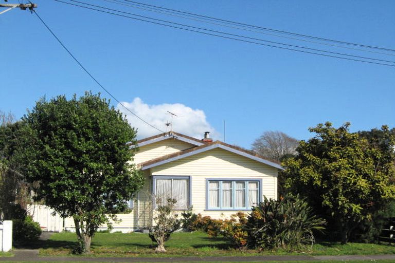 Photo of property in 19 Massey Street, Westown, New Plymouth, 4310