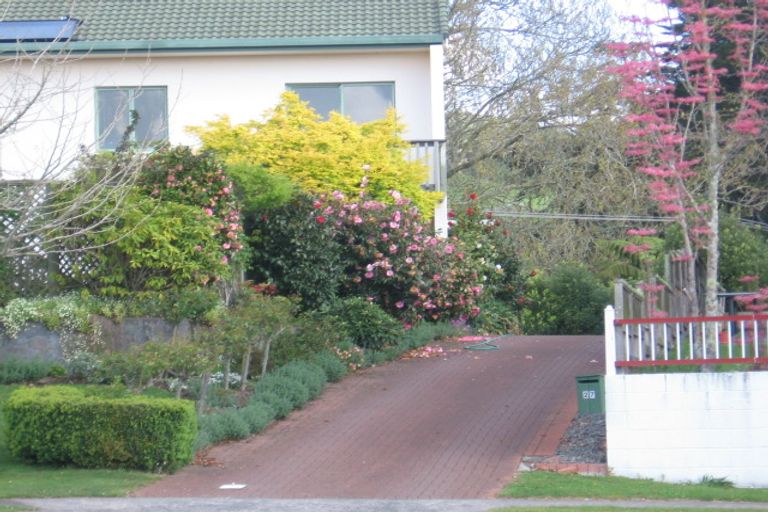 Photo of property in 27 Mark Place, Lynmore, Rotorua, 3010