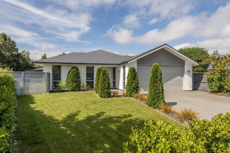 Photo of property in 15 Armour Place, Halswell, Christchurch, 8025