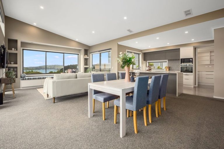 Photo of property in 15 Sue Dow Lane, Aotea, Porirua, 5024