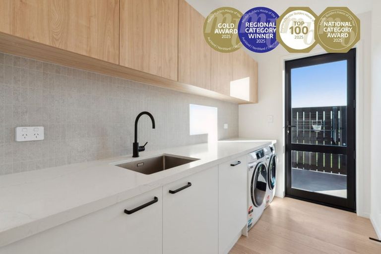 Photo of property in 34 Chamberlain Road, Bombay, 2675