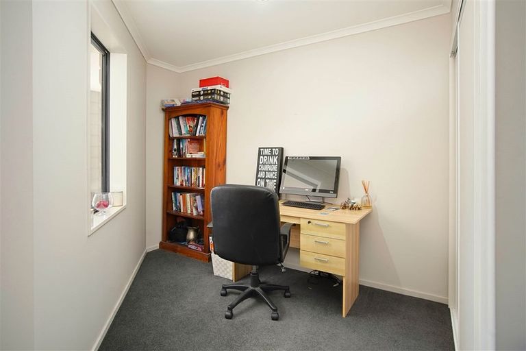 Photo of property in 6 Willowside Place, Amberley, 7410