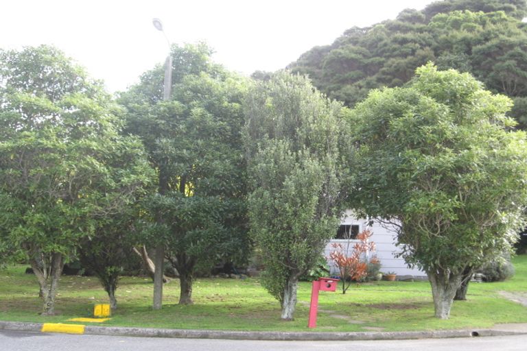 Photo of property in 19 Ruahine Street, Paraparaumu, 5032