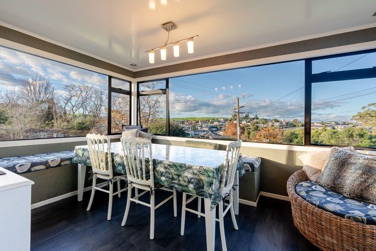 Photo of property in 69 Foster Road, Temple View, Hamilton, 3290