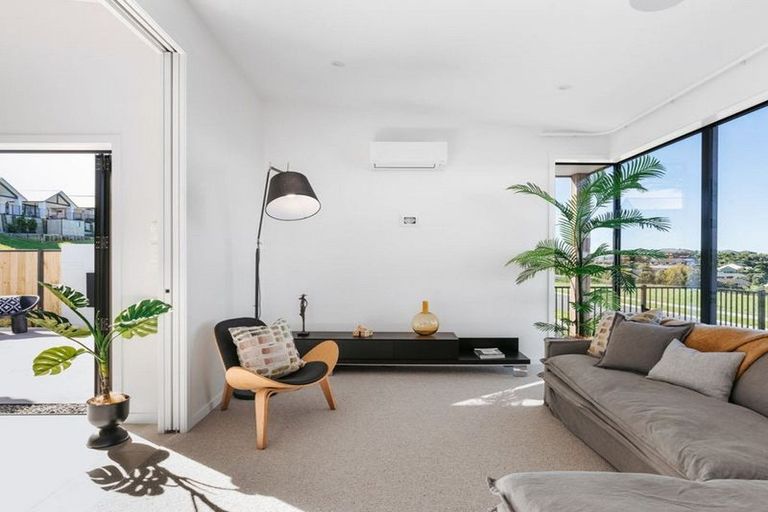 Photo of property in 19 Ridge Drive, Omokoroa, 3114